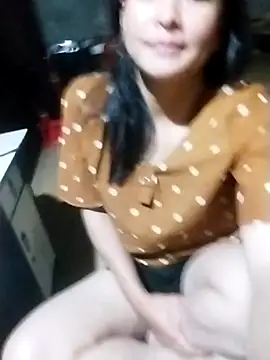 Snapshot of rinrin7700 chatting on March 15, 2026, 12:11 pm rinrin7700 online show from March 15, 2026, 12:11 pm