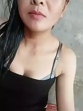 Snapshot of rinrin7700 chatting on April 14, 2026, 8:31 am rinrin7700 online show from April 14, 2026, 8:31 am