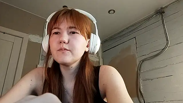 Snapshot of DinaFirebird chatting on March 5, 2026, 4:08 am DinaFirebird online show from March 5, 2026, 4:08 am