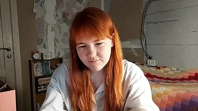 Snapshot of DinaFirebird chatting on March 27, 2026, 4:07 am DinaFirebird online show from March 27, 2026, 4:07 am