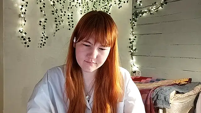 Snapshot of DinaFirebird chatting on April 8, 2026, 5:18 am DinaFirebird online show from April 8, 2026, 5:18 am