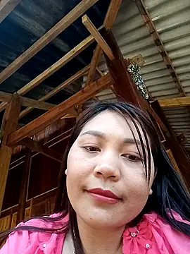 Linhna20 online show from April 3, 2026, 4:10 am