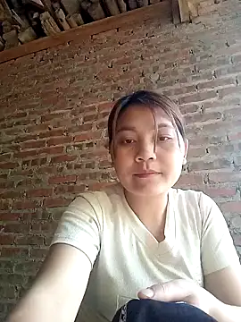 Linhna20 online show from April 5, 2026, 1:58 am