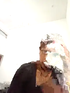 Hot chani online show from April 12, 2026, 7:35 am