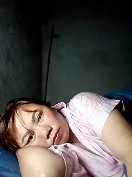 Snapshot of lyly_sexx chatting on March 9, 2026, 8:24 pm lyly sexx online show from March 9, 2026, 8:24 pm