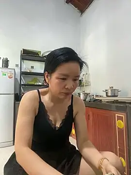 Snapshot of Ivy_Trix2 chatting on May 14, 2026, 3:46 am Ivy Trix2 online show from May 14, 2026, 3:46 am