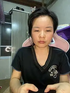 Snapshot of Ivy_Trix2 chatting on May 26, 2026, 1:56 am Ivy Trix2 online show from May 26, 2026, 1:56 am