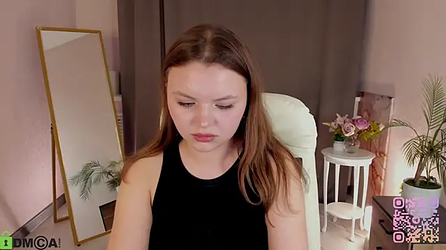 Snapshot of serinella_ chatting on May 4, 2026, 12:34 pm serinella online show from May 4, 2026, 12:34 pm