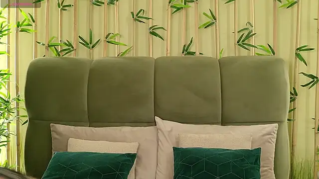 ErinEvans online show from June 12, 2026, 4:11 am