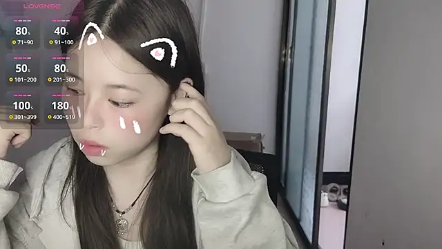 Snapshot of F-Yihao chatting on April 10, 2026, 8:30 am F-Yihao online show from April 10, 2026, 8:30 am