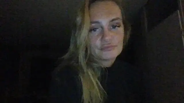 Lisanne30 online show from February 26, 2026, 8:52 pm