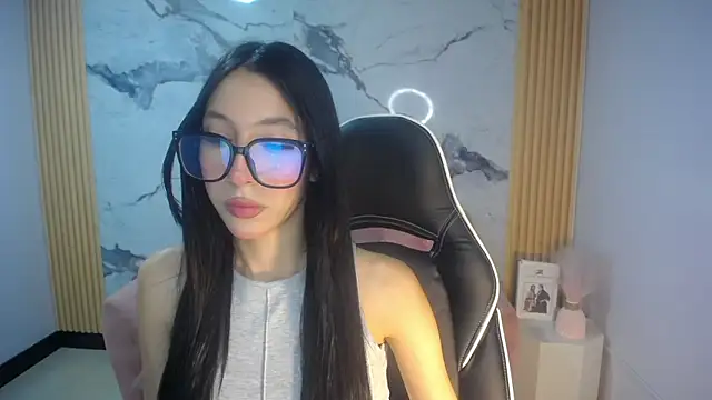 Snapshot of Roma_ch1 chatting on March 7, 2026, 12:46 pm Roma ch1 online show from March 7, 2026, 12:46 pm