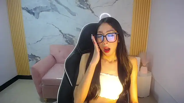 Snapshot of Roma_ch1 chatting on March 19, 2026, 12:53 pm Roma ch1 online show from March 19, 2026, 12:53 pm