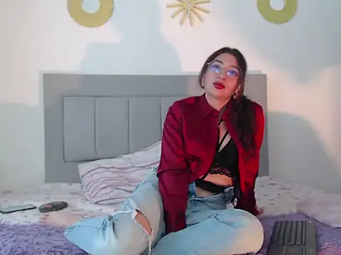 Snapshot of Julietaamado chatting on March 19, 2026, 2:10 pm Julietaamado online show from March 19, 2026, 2:10 pm