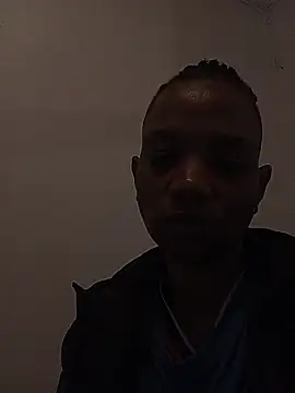 Snapshot of JANIELEE8XXXXX chatting on May 6, 2026, 6:46 pm JANIELEE8XXXXX online show from May 6, 2026, 6:46 pm