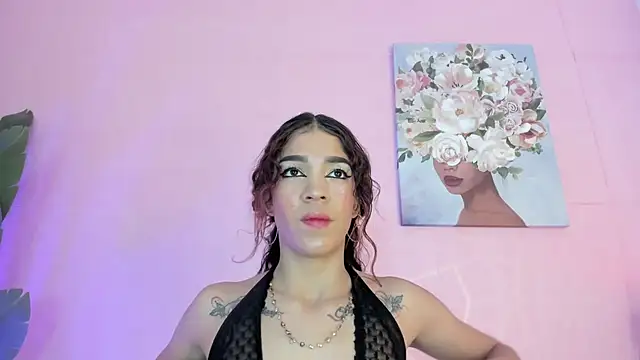 Snapshot of evelyn__rose1 chatting on March 10, 2026, 5:07 pm evelyn rose1 online show from March 10, 2026, 5:07 pm