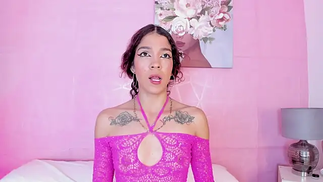 Snapshot of evelyn__rose1 chatting on March 16, 2026, 5:13 am evelyn rose1 online show from March 16, 2026, 5:13 am