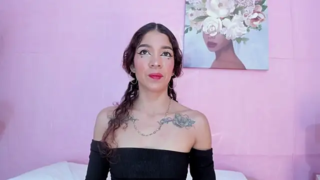 Snapshot of evelyn__rose1 chatting on March 16, 2026, 7:18 pm evelyn rose1 online show from March 16, 2026, 7:18 pm