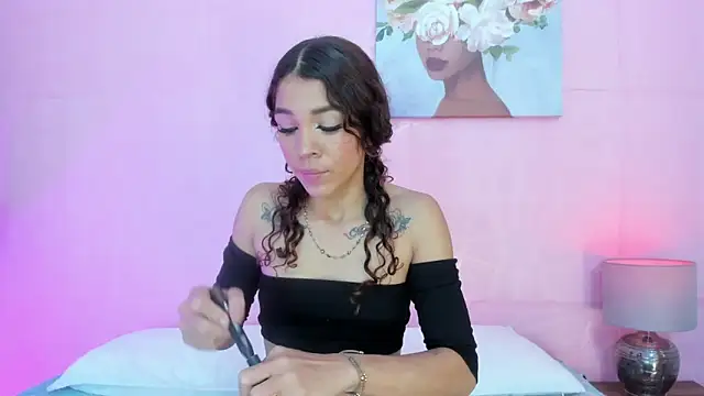 Snapshot of evelyn__rose1 chatting on March 26, 2026, 6:02 pm evelyn rose1 online show from March 26, 2026, 6:02 pm