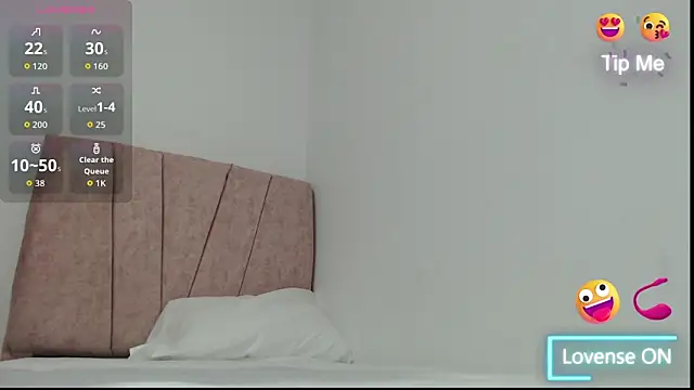 Snapshot of Lunitaboteroph chatting on March 12, 2026, 6:47 pm Lunitaboteroph online show from March 12, 2026, 6:47 pm