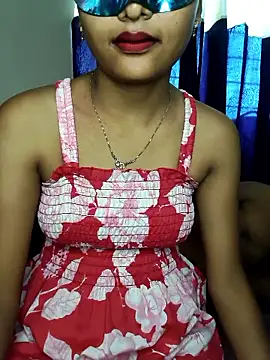 Snapshot of Sweet_Cpl_ chatting on May 22, 2026, 3:02 am Sweet Cpl online show from May 22, 2026, 3:02 am