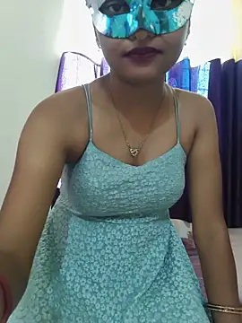 Snapshot of Sweet_Cpl_ chatting on June 7, 2026, 2:05 am Sweet Cpl online show from June 7, 2026, 2:05 am