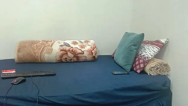 Snapshot of Freakycandy02 chatting on March 31, 2026, 8:20 pm Freakycandy02 online show from March 31, 2026, 8:20 pm