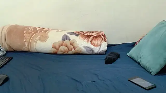 Snapshot of Freakycandy02 chatting on April 13, 2026, 8:03 pm Freakycandy02 online show from April 13, 2026, 8:03 pm