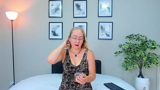 Victoria Firee online show from May 23, 2026, 7:29 pm
