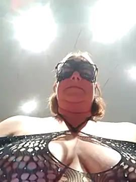 lapetiteforaine online show from March 7, 2026, 9:12 pm