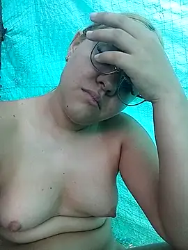 Snapshot of single_kitten chatting on March 31, 2026, 12:27 pm single kitten online show from March 31, 2026, 12:27 pm