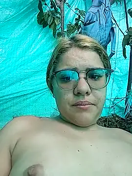 Snapshot of single_kitten chatting on April 13, 2026, 12:21 pm single kitten online show from April 13, 2026, 12:21 pm