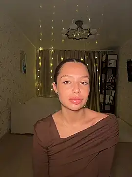 Snapshot of Fragile_Tease chatting on March 12, 2026, 6:36 pm Fragile Tease online show from March 12, 2026, 6:36 pm