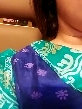 Snapshot of Diksha48 chatting on February 25, 2026, 8:40 pm Diksha48 online show from February 25, 2026, 8:40 pm