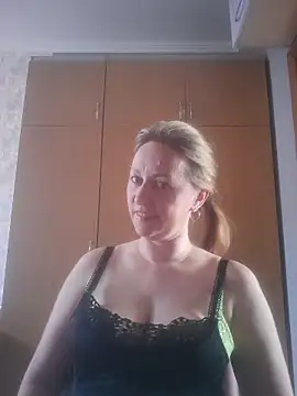 Snapshot of ChristinaYork chatting on May 14, 2026, 6:53 am ChristinaYork online show from May 14, 2026, 6:53 am