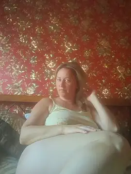 Snapshot of ChristinaYork chatting on August 3, 2026, 6:34 am ChristinaYork online show from August 3, 2026, 6:34 am