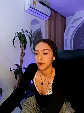 ritzabeth daniel online show from May 4, 2026, 3:13 am
