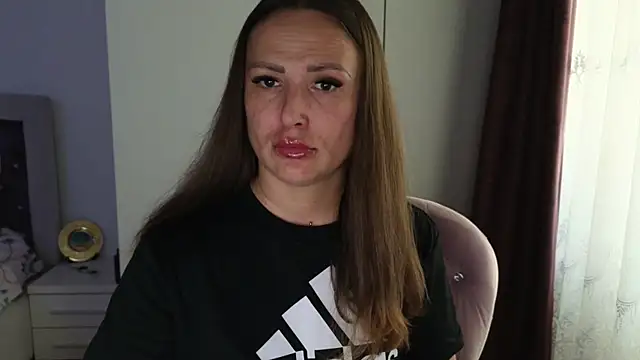 xxxPlayboydollxxx online show from April 25, 2026, 3:31 pm