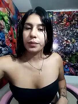 Snapshot of charlottte_wh chatting on May 3, 2026, 9:26 am charlottte wh online show from May 3, 2026, 9:26 am