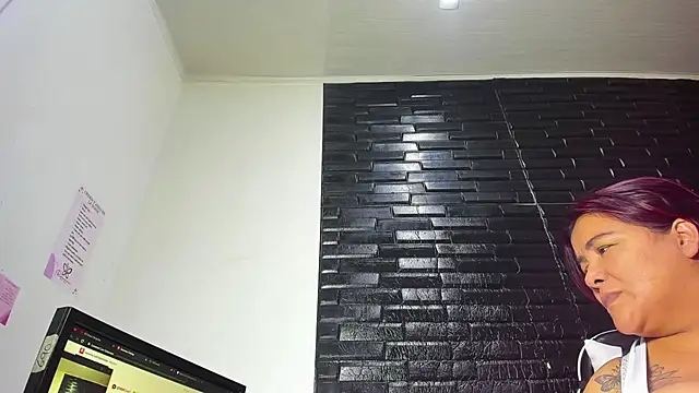 Snapshot of ScarlettSexRx chatting on April 10, 2026, 12:43 pm ScarlettSexRx online show from April 10, 2026, 12:43 pm