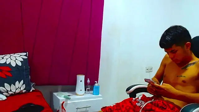 Snapshot of pipe_hot04 chatting on March 10, 2026, 3:11 am pipe hot04 online show from March 10, 2026, 3:11 am