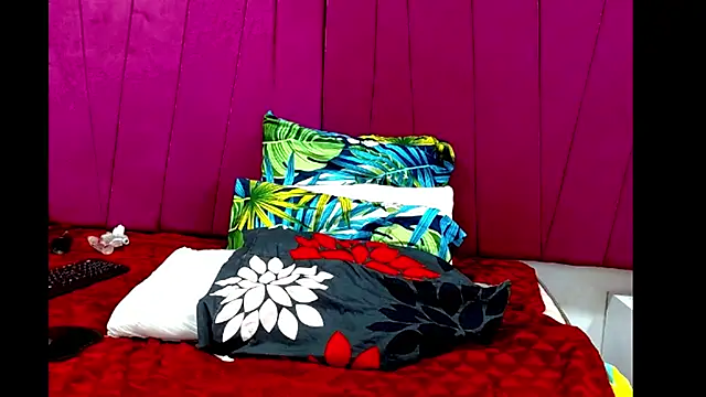 Snapshot of pipe_hot04 chatting on March 27, 2026, 8:26 am pipe hot04 online show from March 27, 2026, 8:26 am