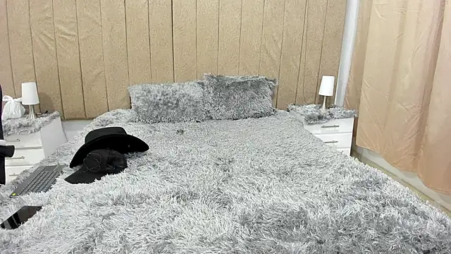 Snapshot of pipe_hot04 chatting on April 5, 2026, 3:47 am pipe hot04 online show from April 5, 2026, 3:47 am