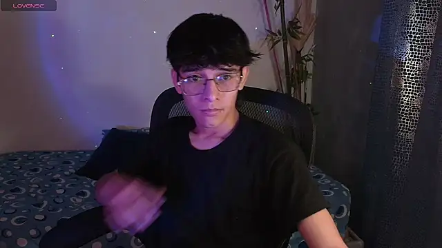 Snapshot of noah_millerx chatting on February 28, 2026, 2:56 am noah millerx online show from February 28, 2026, 2:56 am