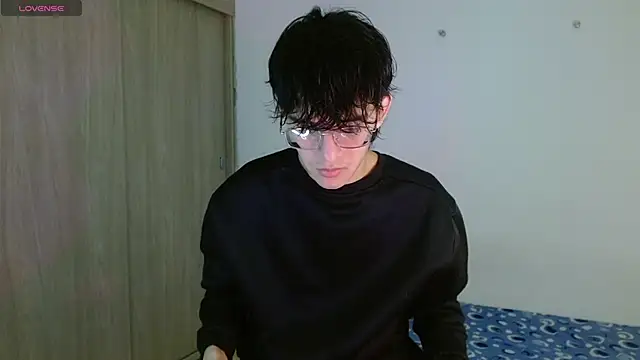 noah millerx online show from May 11, 2026, 4:18 am