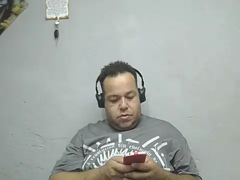 UrsoBissexualPauGrosso online show from March 28, 2026, 12:32 am