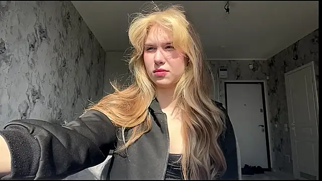 Snapshot of ShariLappas chatting on March 19, 2026, 10:30 am ShariLappas online show from March 19, 2026, 10:30 am