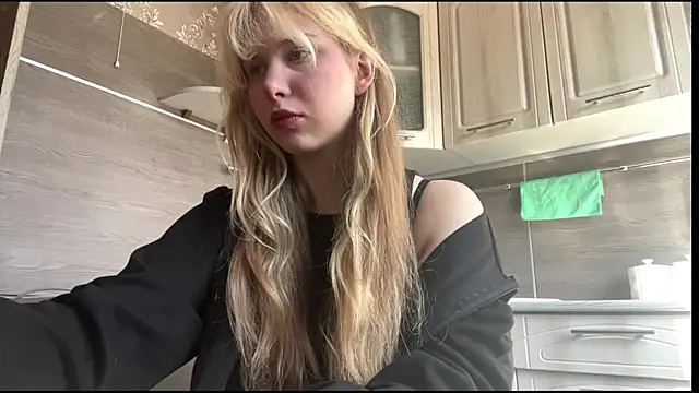 Snapshot of ShariLappas chatting on March 24, 2026, 8:19 am ShariLappas online show from March 24, 2026, 8:19 am