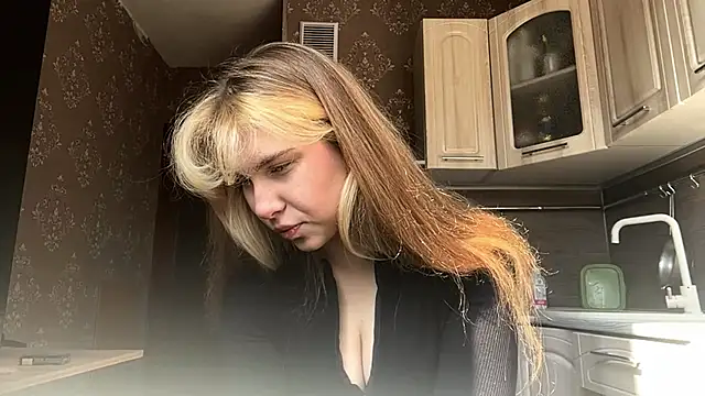 Snapshot of ShariLappas chatting on March 25, 2026, 8:09 am ShariLappas online show from March 25, 2026, 8:09 am