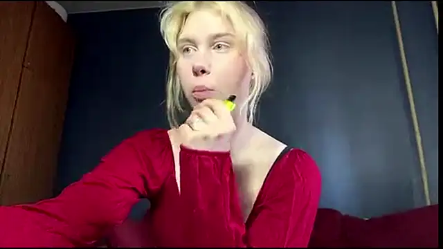 Snapshot of ShariLappas chatting on March 27, 2026, 10:04 am ShariLappas online show from March 27, 2026, 10:04 am